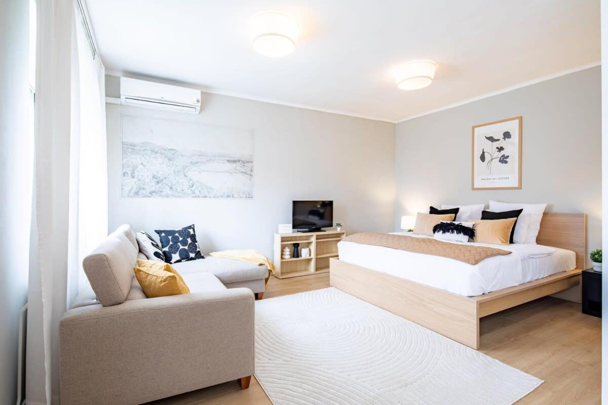 - Comfy - Sunny Apartament Budapesta